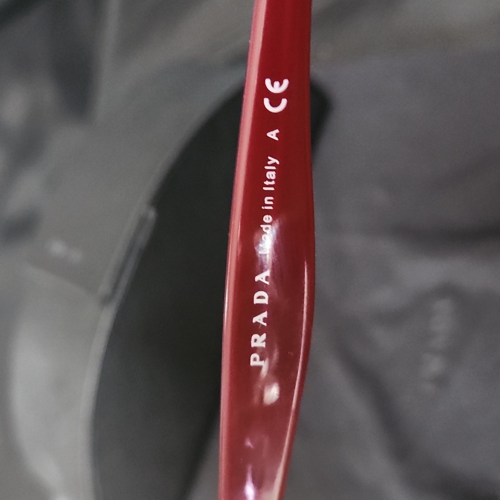 Prada eyeglasses - Picture 4 of 7